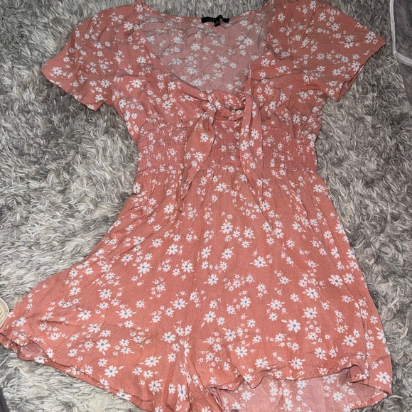 Summer romper - Picture 1 of 10